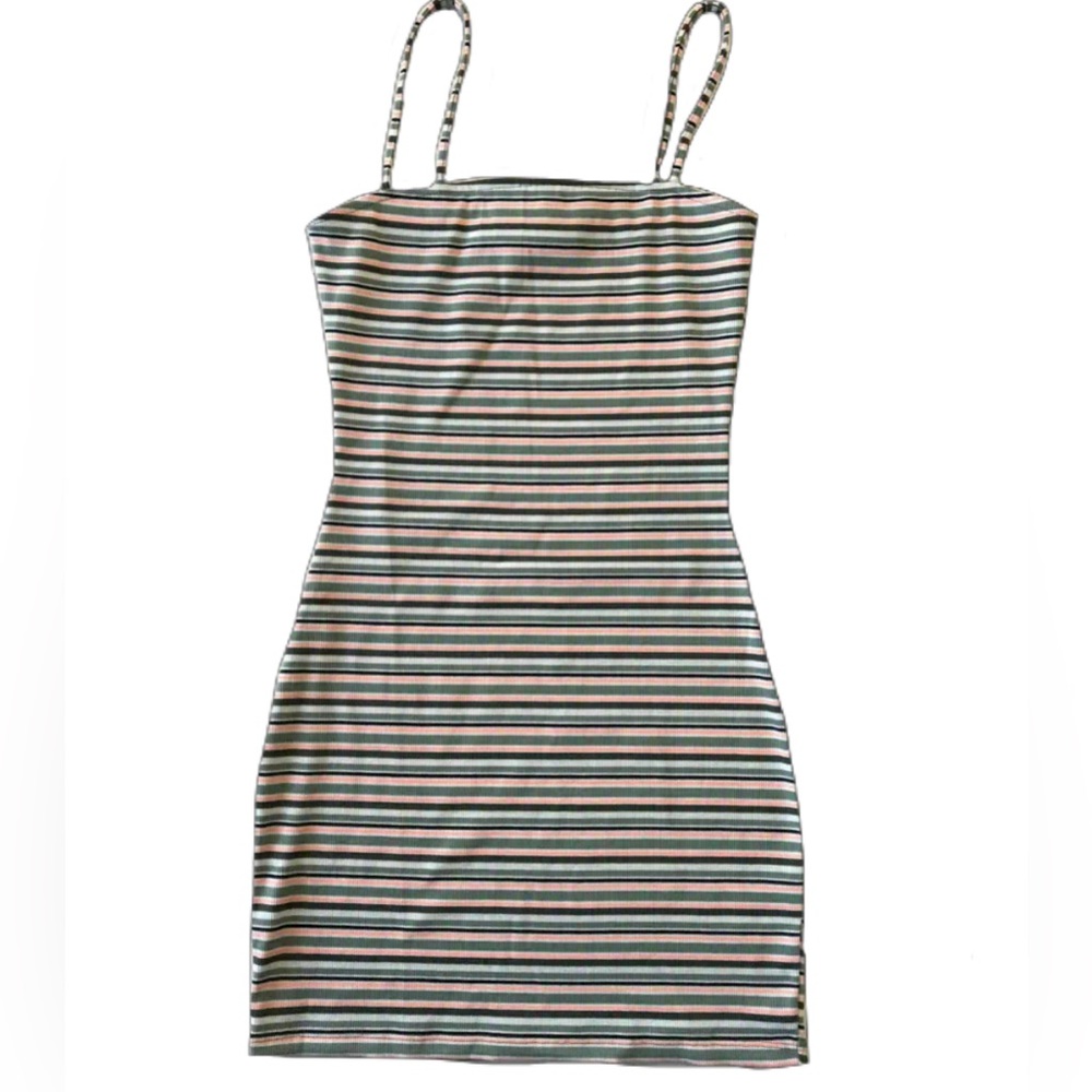 Super flattering summer mini dress
